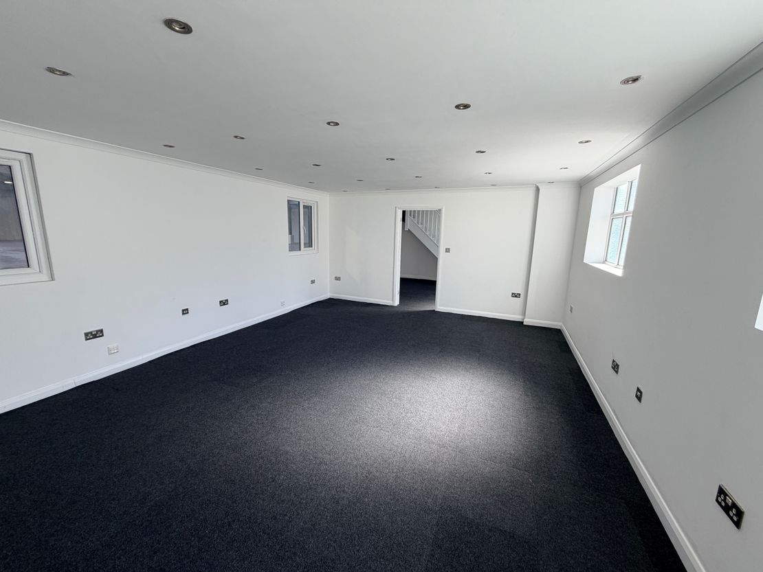 Unit 11A, Britannia Estate, Leagrave Road, Luton, Bedfordshire, LU3 1RJ