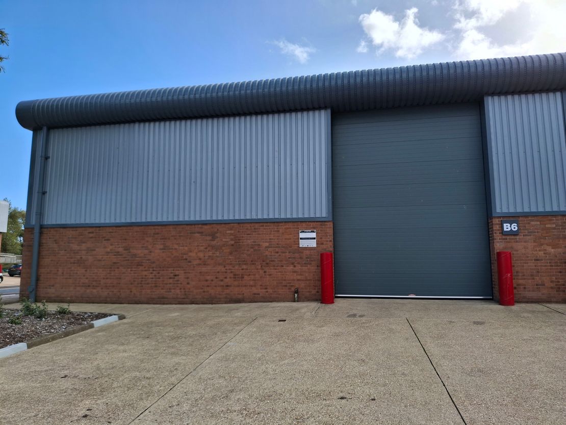 Unit B6, Dolphin Way, Shoreham-By-Sea, West Sussex, BN43 6NZ