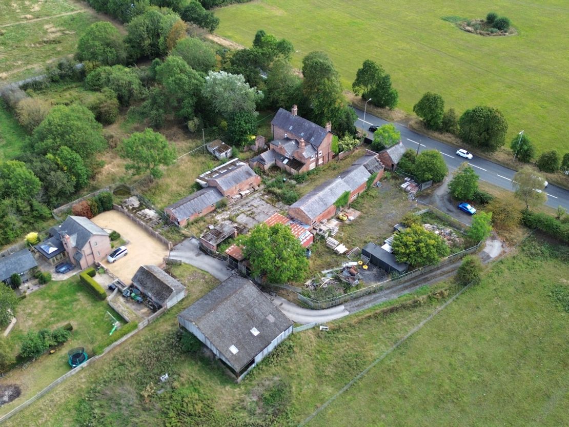 The Limes, Holme Street, Tarvin, Chester, Cheshire, CH3 8EQ