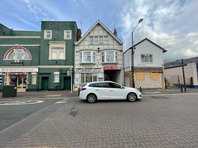 Property Image for 130 Railway Terrace, Rugby, Warwickshire, CV21 3HE