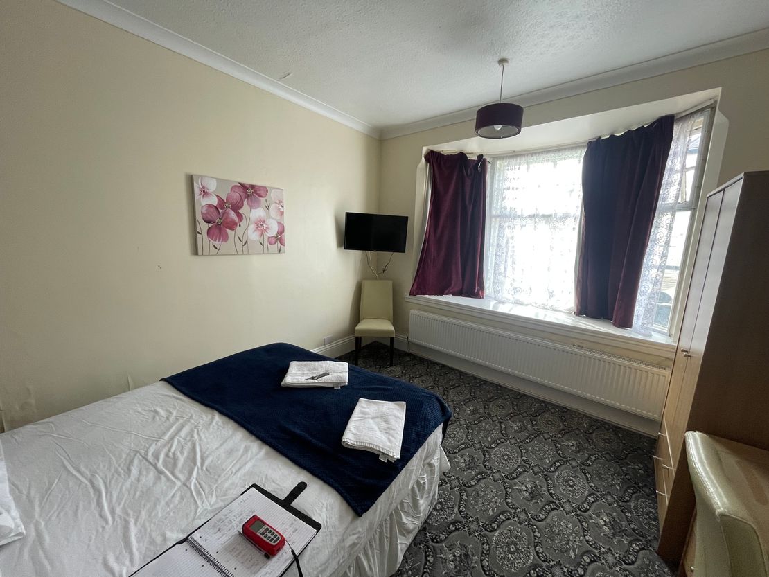 130 Railway Terrace, Rugby, Warwickshire, CV21 3HE