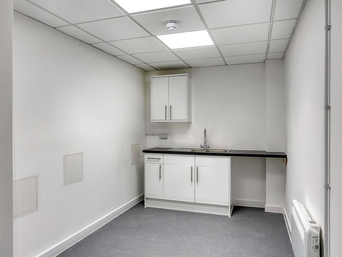 Unit 5 Nimrod Industrial Estate, Nimrod Way, Reading RG2 0EB