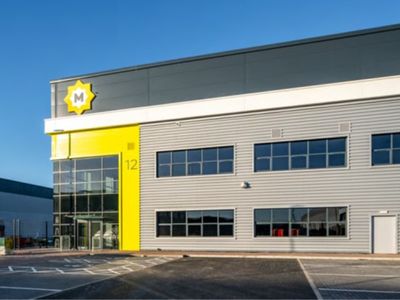 Property Image for AP38, Arterial Park, Chelmsford Road, Rayleigh, Essex, SS6 7FY