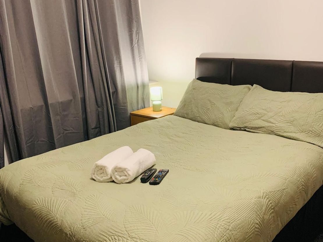 Aindale Hotel, 24 Palatine Road, Blackpool, FY1