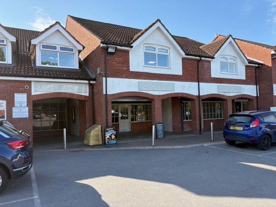 Oakmede Place, Binfield, RG42 4JF