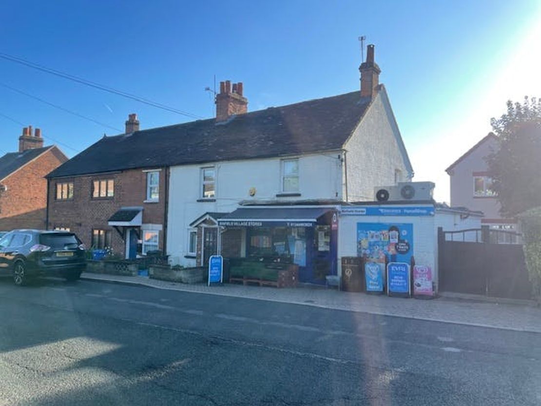 1 Victoria Place, Terrace Road North, Binfield, RG42 5JB