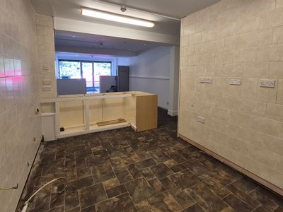 Property Image for 386 Holderness Road, Hull, East Yorkshire, HU9 3DL