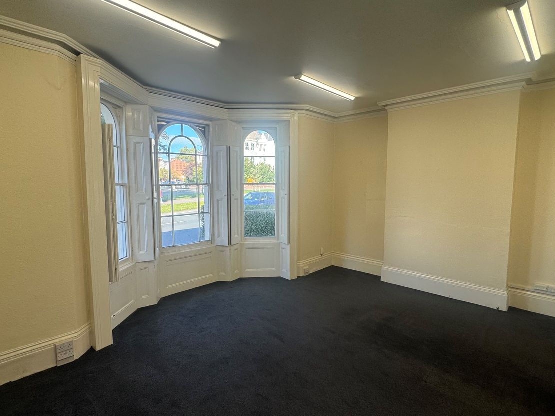 Ground Floor, 44 Holly Walk, Leamington Spa, CV32 4HY