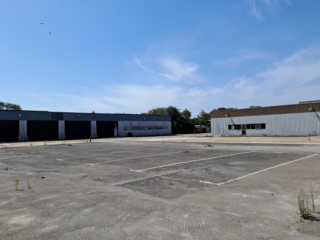 Moorfield Road, Slyfield Industrial Estate, Guildford, Surrey, GU1 1RU