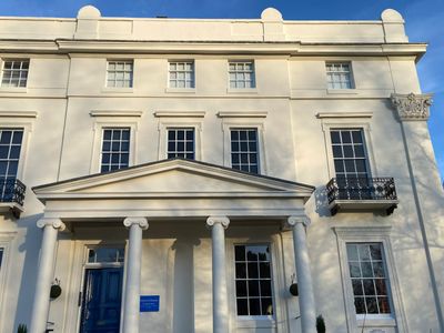 Property Image for 59 Willes Road, Leamington Spa, CV32 4PT