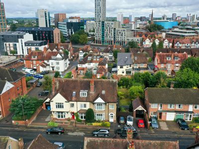 Property Image for 14 Stoney Road, Coventry, CV1 2NP