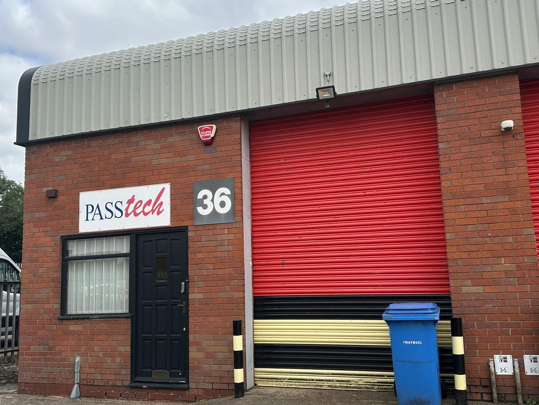 Unit 36, Hawkes Drive, Warwick, CV34 6LX