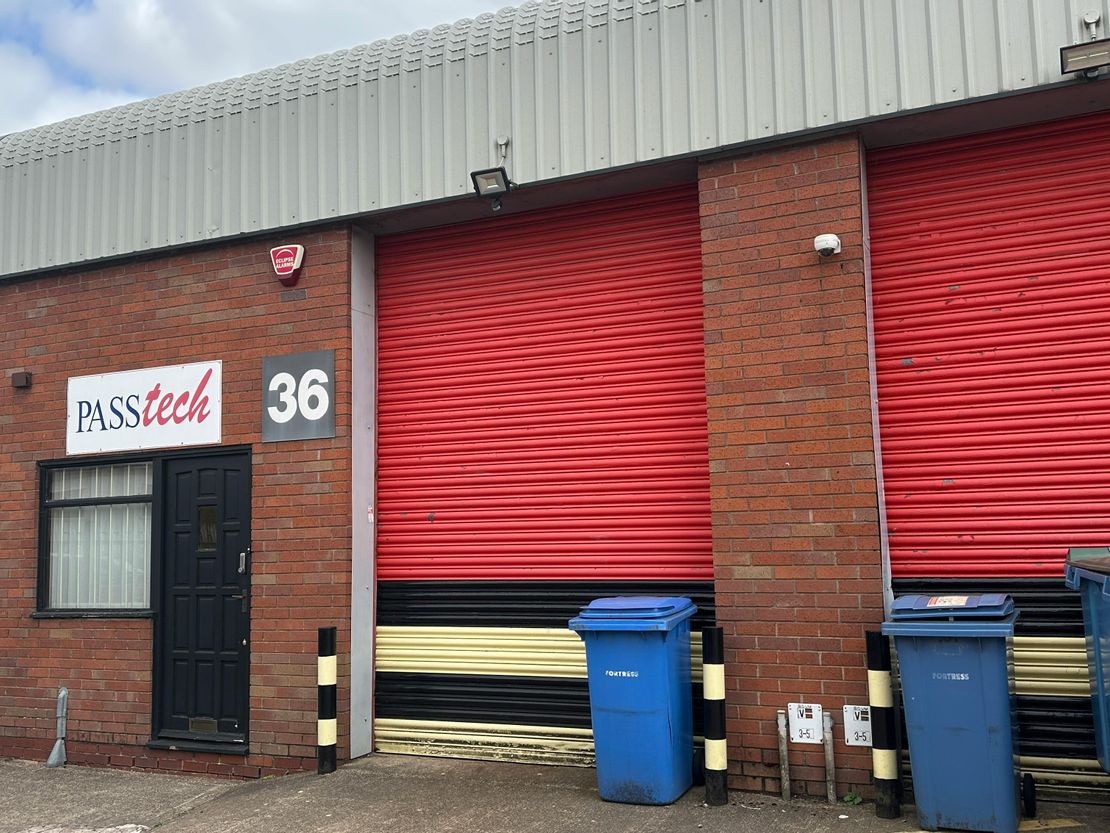 Unit 36, Hawkes Drive, Warwick, CV34 6LX