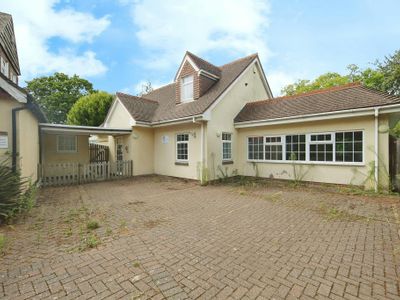 Property Image for 654-656 Kenilworth Road, Balsall Common, Coventry, CV7 7DY