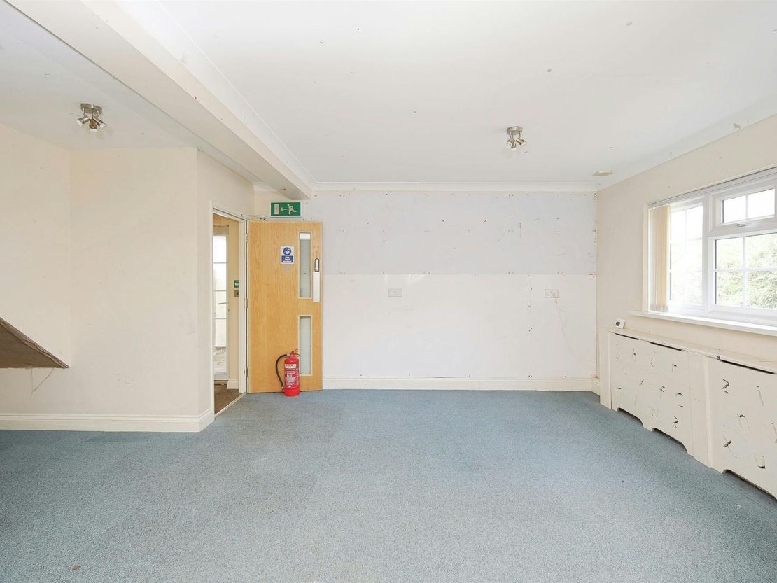 654-656 Kenilworth Road, Balsall Common, Coventry, CV7 7DY