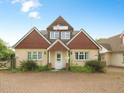 Property Image for 654-656 Kenilworth Road, Balsall Common, Coventry, CV7 7DY