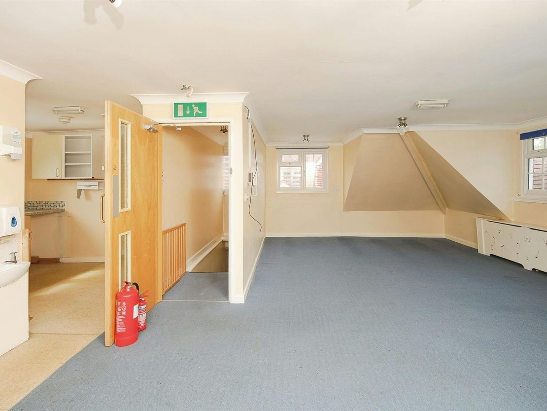 654-656 Kenilworth Road, Balsall Common, Coventry, CV7 7DY