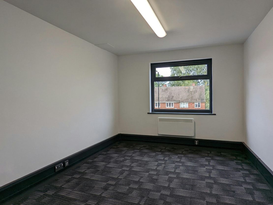 209 Torrington Avenue, Coventry, CV4 9AP