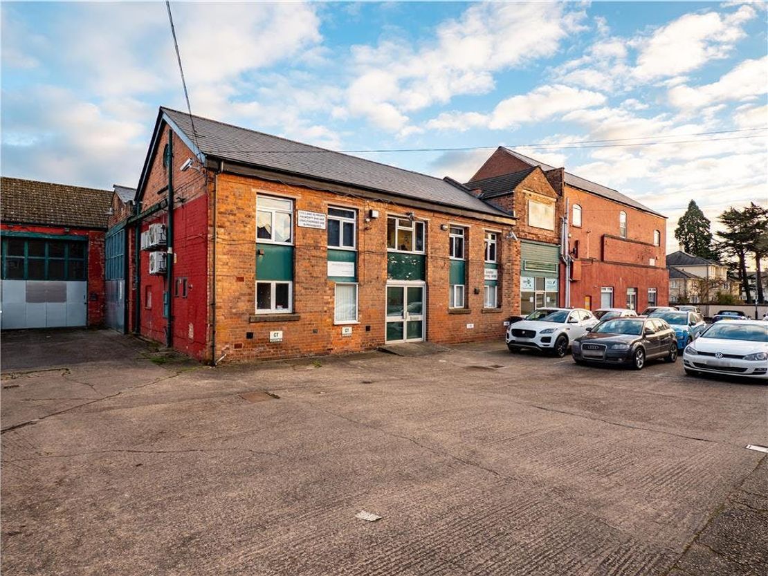 Wharf Centre, Wharf St, Warwick, CV34 5LB