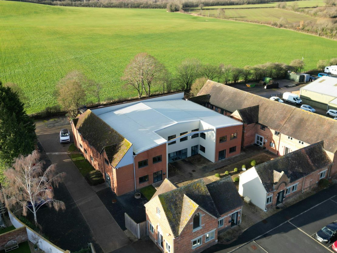 Unit 3, Lauriston Park, Pitchill, Evesham, WR11 8SN