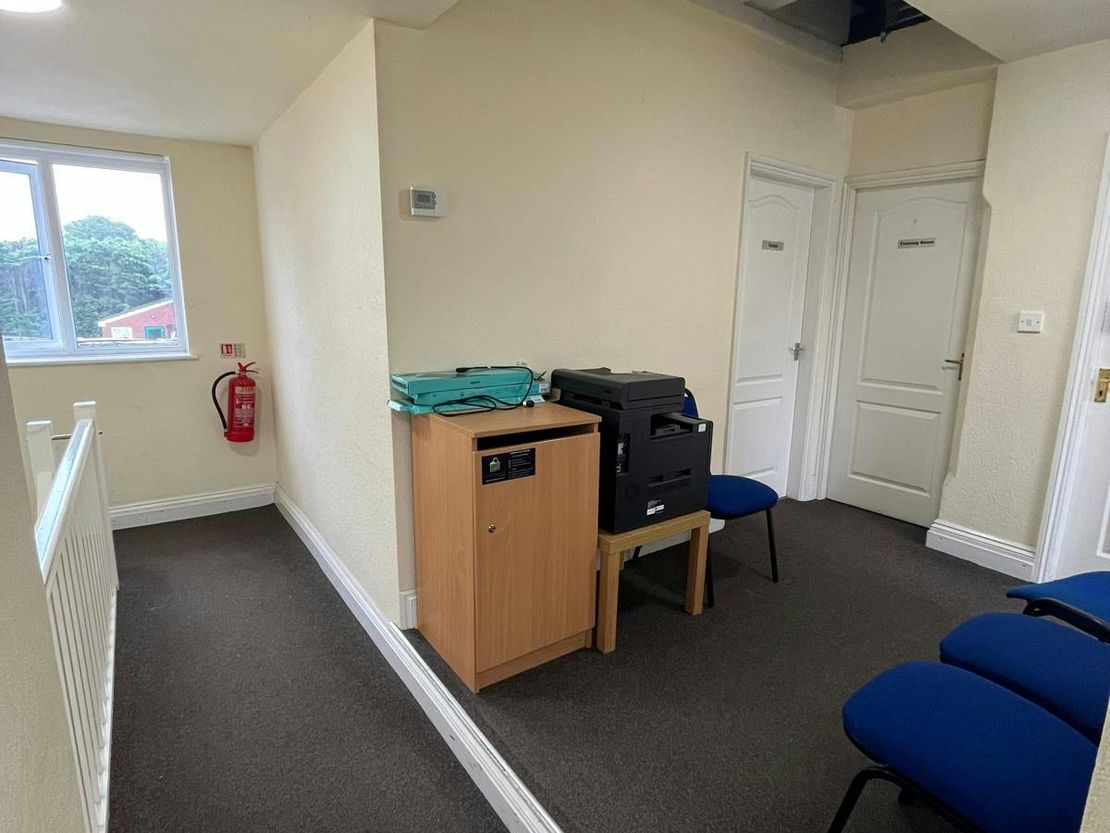 46 Holbrook Lane, Coventry, CV6 4AB