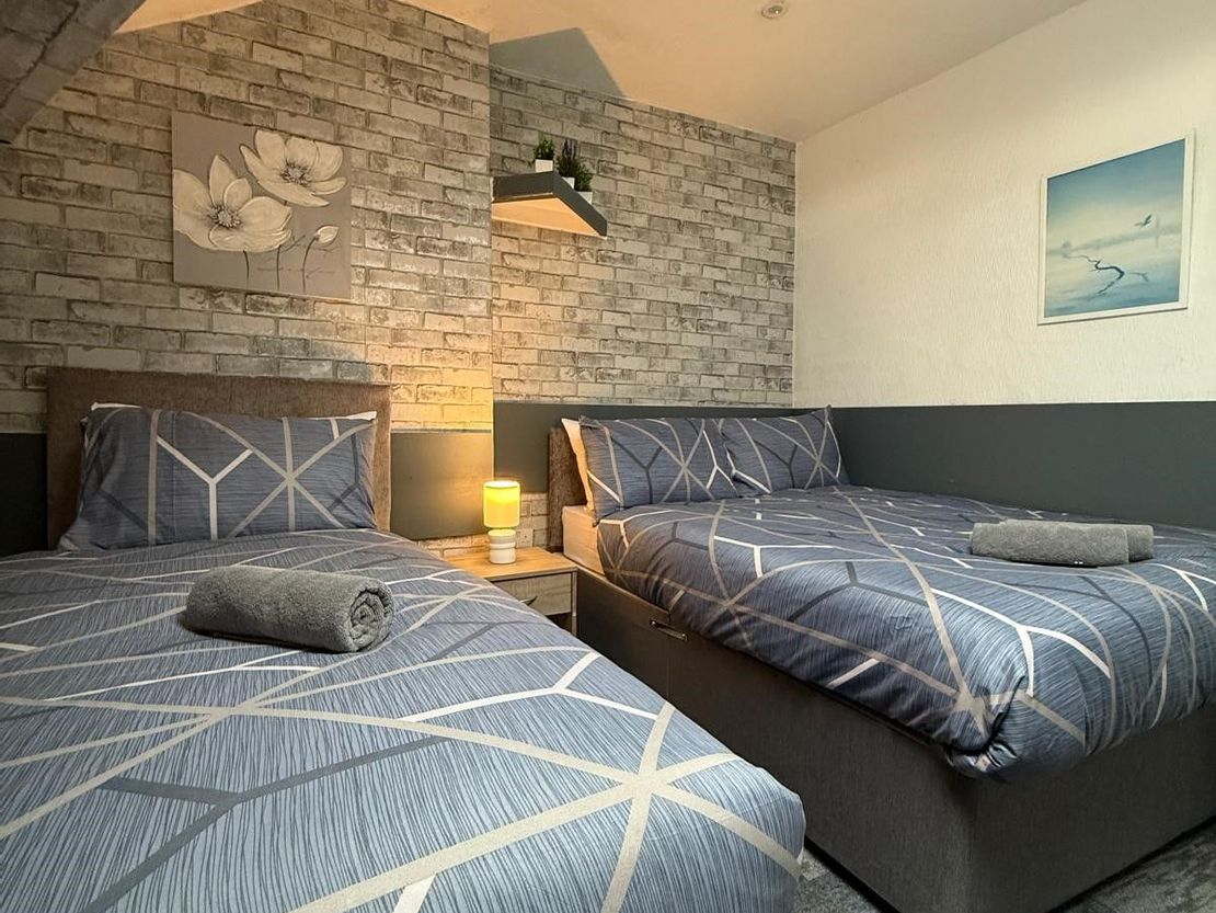 Almar Holiday Apartments, 48 Central Drive, Blackpool, FY1
