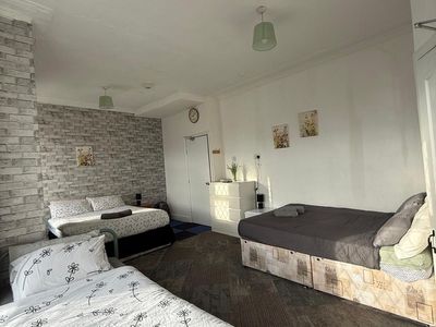 Property Image for Leatham Park Hotel, 21 Tyldesley Road, Blackpool, FY1