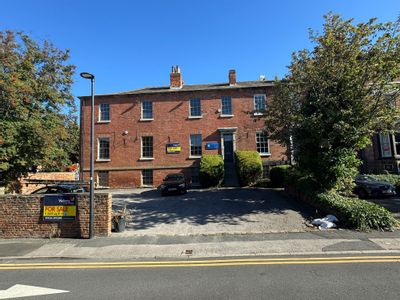 Property Image for 32 Cheapside & 5-7 Cliff Parade, Wakefield, WF1 2TF