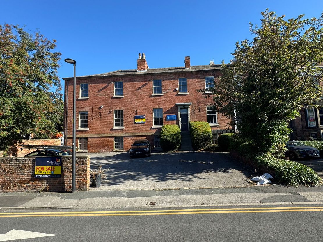 32 Cheapside & 5-7 Cliff Parade, Wakefield, WF1 2TF