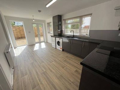 Property Image for Tidbury Green Garage, Lowbrook Lane, Earlswood, Solihull, B90 1QR