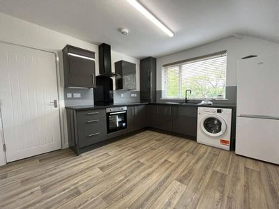 Property Image for Tidbury Green Garage, Lowbrook Lane, Earlswood, Solihull, B90 1QR