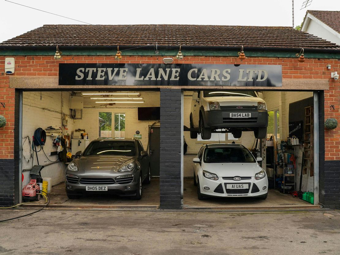 Tidbury Green Garage, Lowbrook Lane, Earlswood, Solihull, B90 1QR