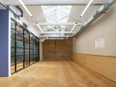 Property Image for 16-17 Clerkenwell Close, 16-17 Clerkenwell Close, London, EC1R 0AN