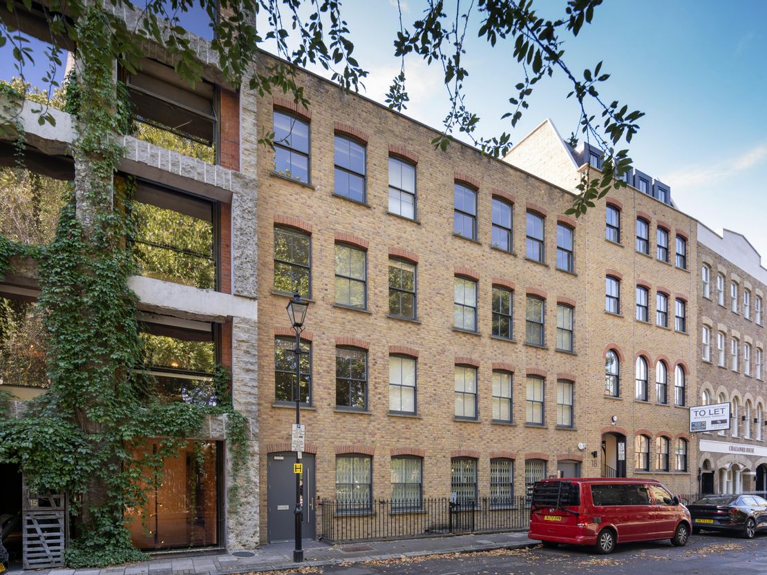 16-17 Clerkenwell Close, 16-17 Clerkenwell Close, London, EC1R 0AN