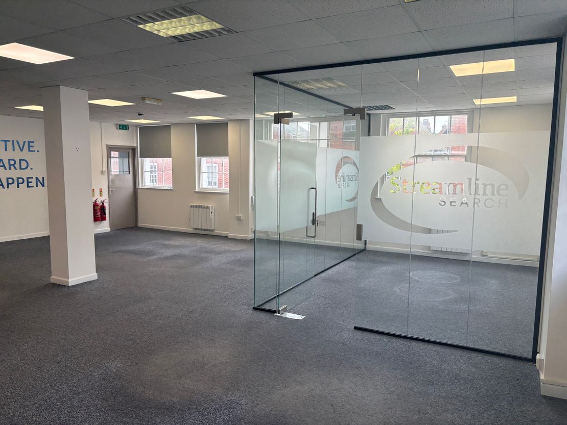 First Floor, 62/63 South Street, Chichester, West Sussex, PO19 1EE