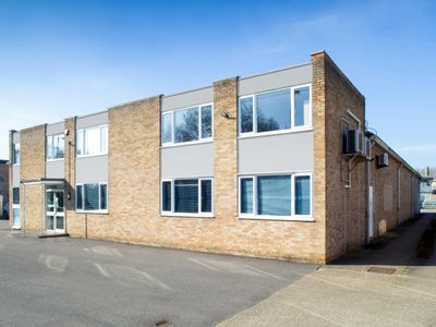 Property Image for 17 Invincible Road, Farnborough, GU14 7QU