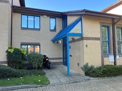 Property Image for 8 West Links, Tollgate, Chandler's Ford, Eastleigh, Hampshire, SO53 3TG
