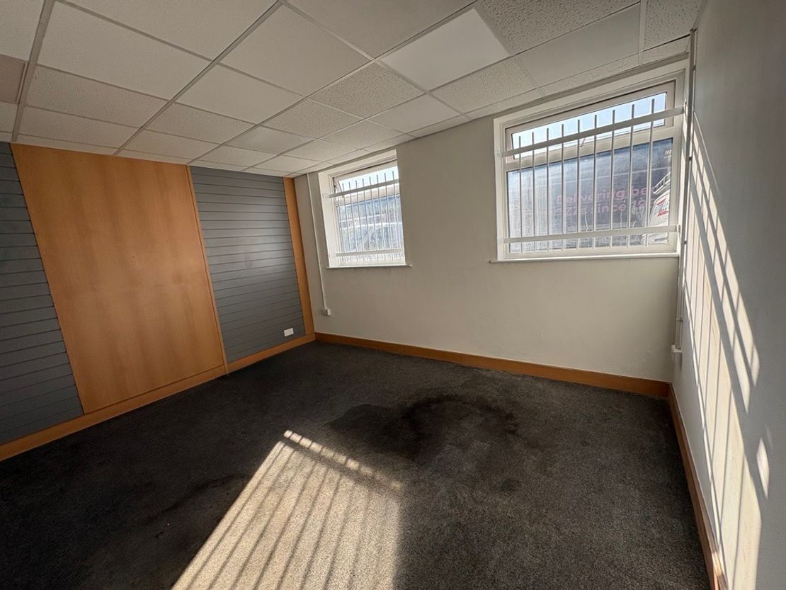 Unit 5, Granada Trading Estate, Oldbury, West Midlands, B69 4LH