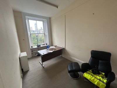 Property Image for 2nd Floor, 24, Sandyford Place, Glasgow, G3 7NG