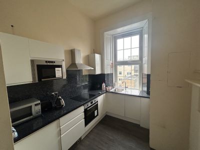 Property Image for 2nd Floor, 24, Sandyford Place, Glasgow, G3 7NG