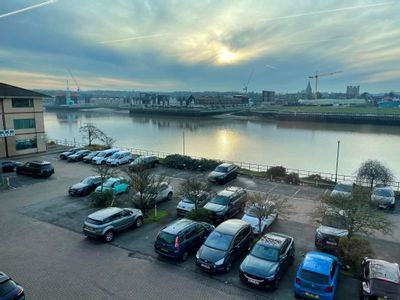 Property Image for Delta 5, Laser Quay, Culpeper Close, Medway City Estate, Rochester, Kent, ME2 4HU