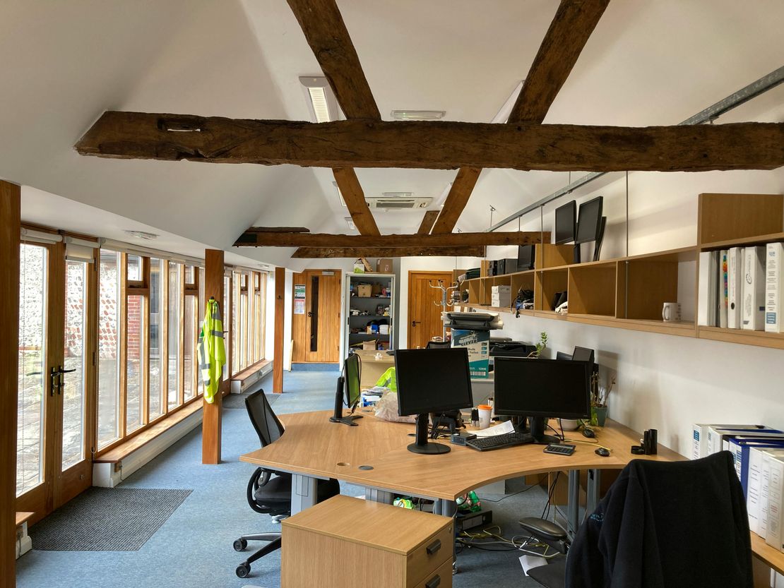 Unit 2, Cobbe Barns, Cobbe Place Farm, Beddingham, Lewes, BN8 6JU