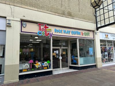 Property Image for Unit 7, Montague Centre, Worthing, BN11 1YJ