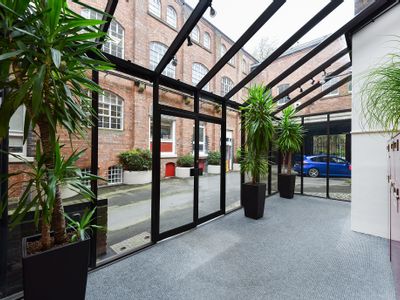 Property Image for Castle Court, 59 Castle Boulevard, Nottingham, Nottinghamshire, NG7 1FD
