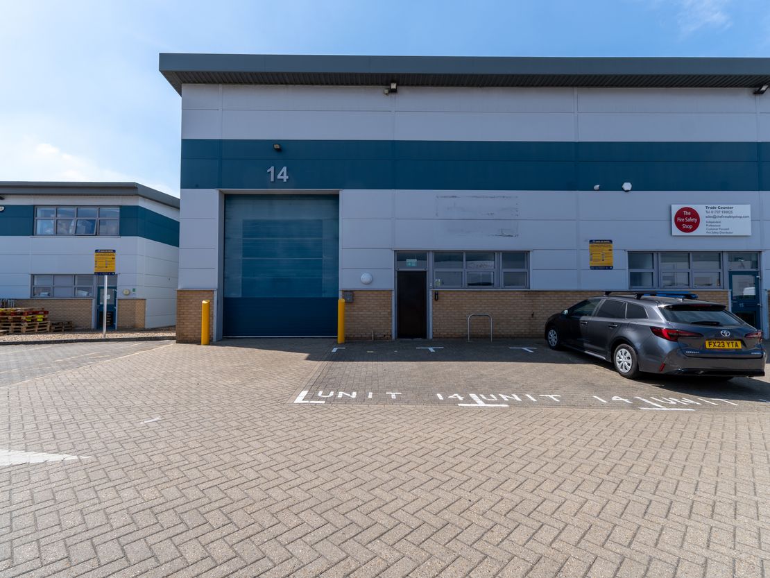 Unit 10 Redhill 23, 29 Holmethorpe Avenue, Holmethorpe Industrial Estate, Redhill, Surrey, RH1 2GD