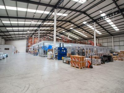 Property Image for Unit B Ventura Park, Old Parkbury Lane, St. Albans, AL2 2DB