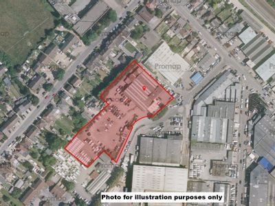 Property Image for 4 Covent Garden Close, Luton, LU4 8QB