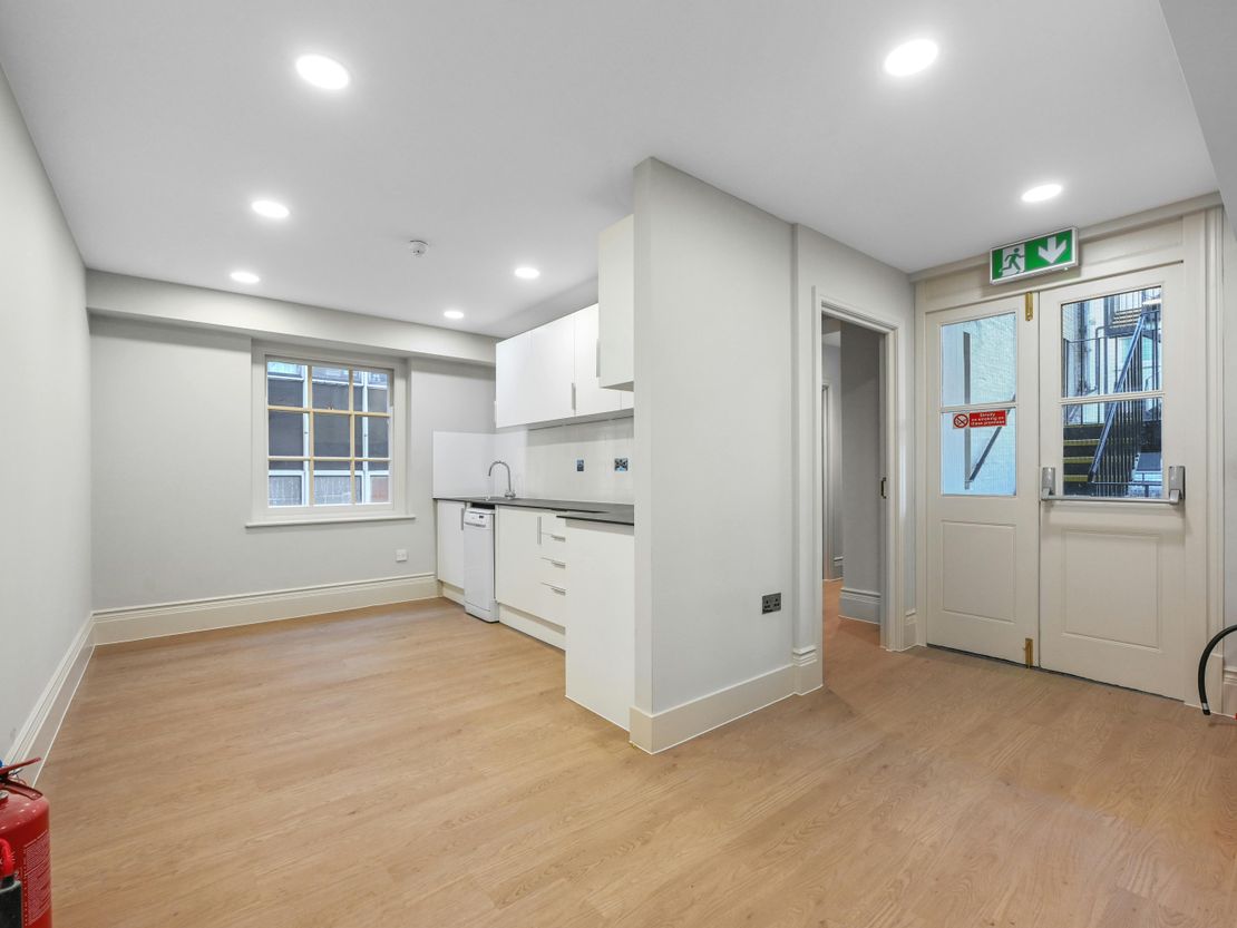 16 Hanover Square, Mayfair, London, W1S 1HT