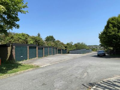 Property Image for Garage Site At Hawbush Rise, Welwyn, AL6 9PN