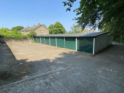 Property Image for Garage Site At Byfield, Welwyn Garden City, AL8 7AL